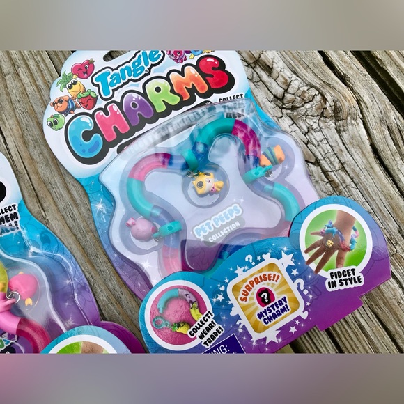 TANGLE Charms Cuties Fruit Color Rush Pet Peeps Fidget Wearable Kid Toy Bracelet - Picture 5 of 9